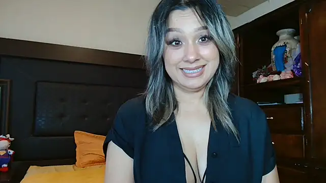 aitanalove  online show from 08/04/26, 10:23