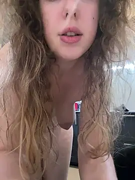 LilianBliss online show from 07/18/26, 07:17