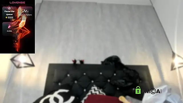 Snapshot of Marilyndackaria_ chatting on 04/15/26, 12:01 Marilyndackaria online show from 04/15/26, 12:01