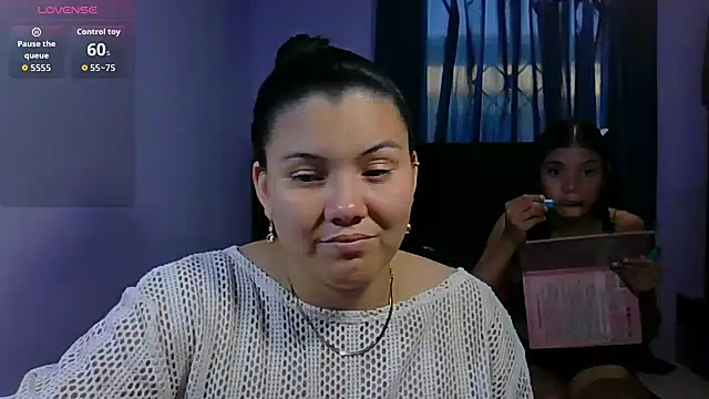 Snapshot of Helena-Paola chatting on 02/21/26, 10:00 Helena-Paola online show from 02/21/26, 10:00