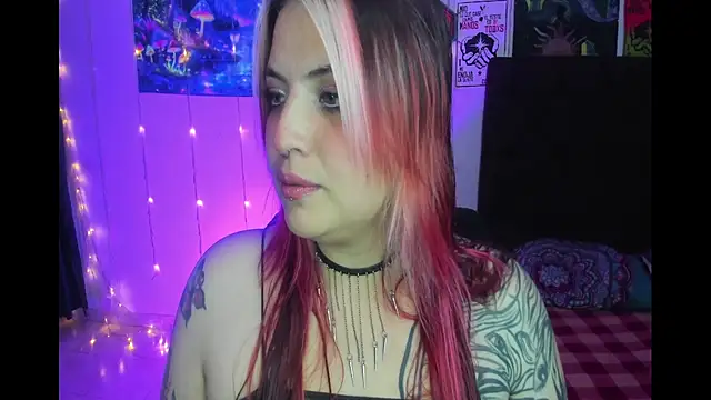 Snapshot of lunaa_rayy420 chatting on 01/16/26, 08:18 lunaa rayy420 online show from 01/16/26, 08:18