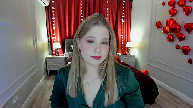 Snapshot of SweetDaylight chatting on 02/05/26, 03:33 SweetDaylight online show from 02/05/26, 03:33