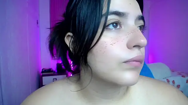Snapshot of sonic_jess07 chatting on 03/05/26, 01:45 sonic jess07 online show from 03/05/26, 01:45