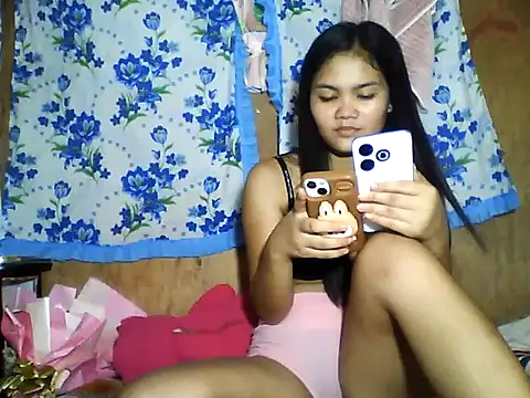 Snapshot of PinaySkinnyJust18 chatting on 06/03/26, 10:29 PinaySkinnyJust18 online show from 06/03/26, 10:29
