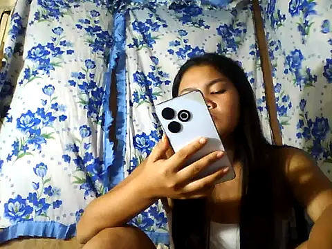 PinaySkinnyJust18 online show from 07/08/26, 10:03