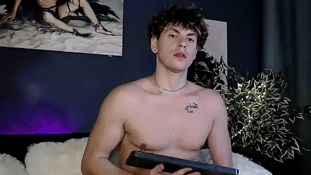 TylerGibson online show from 07/31/26, 06:51