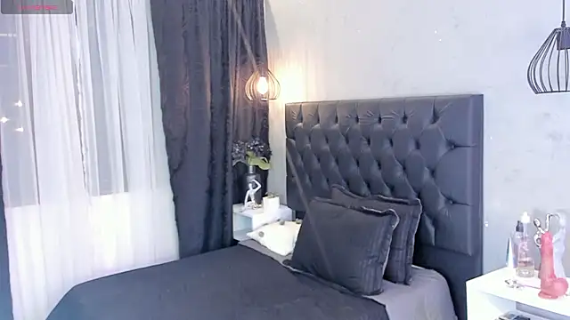 Snapshot of isabella_nowa chatting on 03/24/26, 11:59 isabella nowa online show from 03/24/26, 11:59