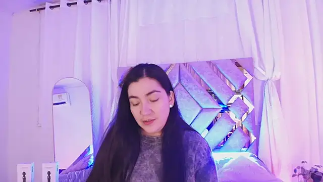 KathiaJenner online show from 06/18/26, 11:14