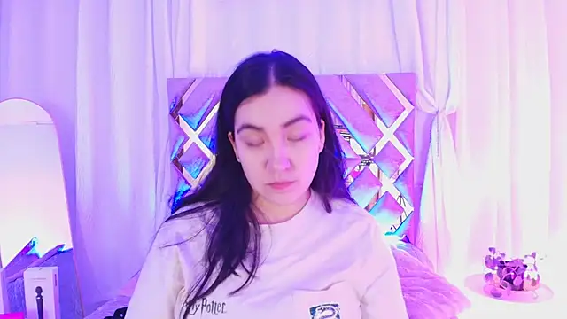 KathiaJenner online show from 06/28/26, 11:16