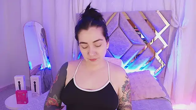 KathiaJenner online show from 07/13/26, 11:24