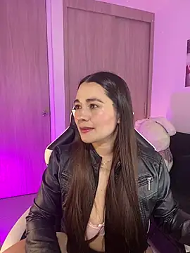 Snapshot of saray_mendozaa chatting on 06/02/26, 01:18 saray mendozaa online show from 06/02/26, 01:18