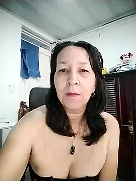 RosseLaure online show from 07/19/26, 04:33