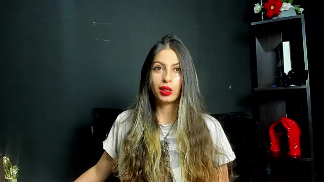 GoddesLeila online show from 07/01/26, 06:07