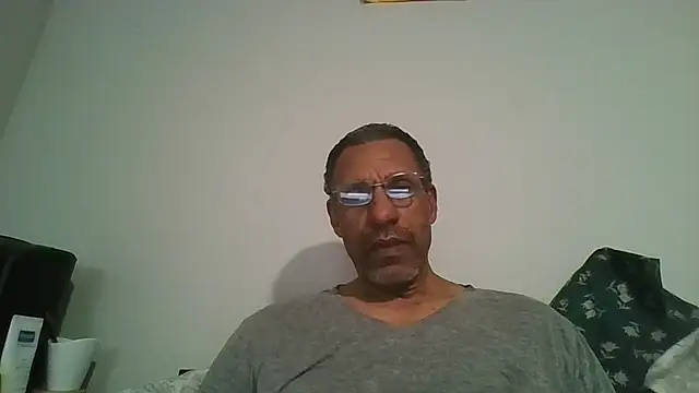 swimmer2496 online show from 02/22/26, 11:03
