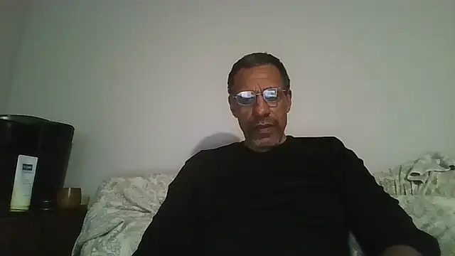 swimmer2496 online show from 02/26/26, 07:51
