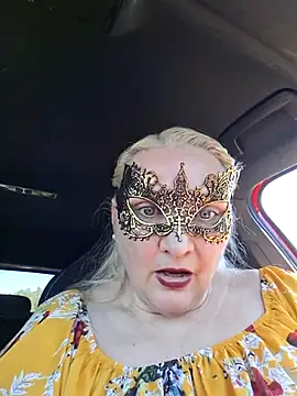 Snapshot of MaskedQueen77 chatting on 05/25/26, 11:16 MaskedQueen77 online show from 05/25/26, 11:16