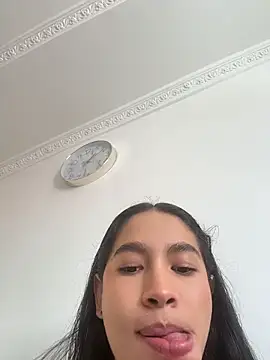 JuliaaVega online show from 07/28/26, 06:07