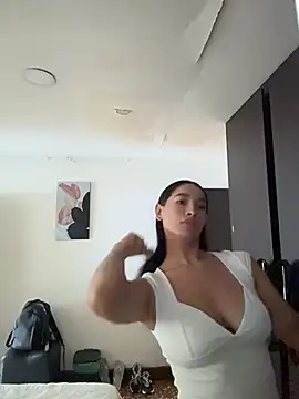 JuliaaVega online show from 07/28/26, 06:20