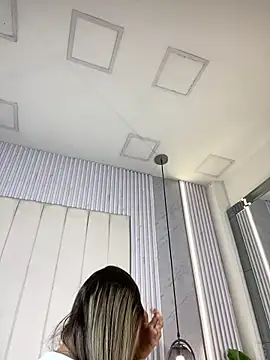 JuliaColemann online show from 05/07/26, 11:59