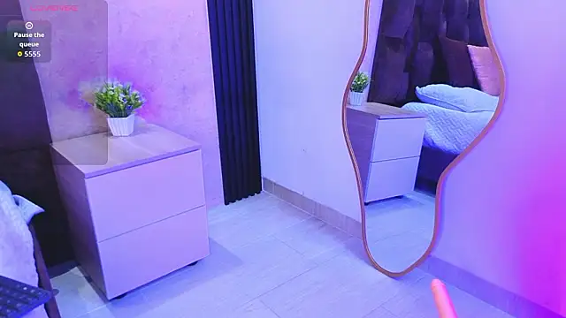 Snapshot of vicky_grey chatting on 03/07/26, 11:51 vicky grey online show from 03/07/26, 11:51