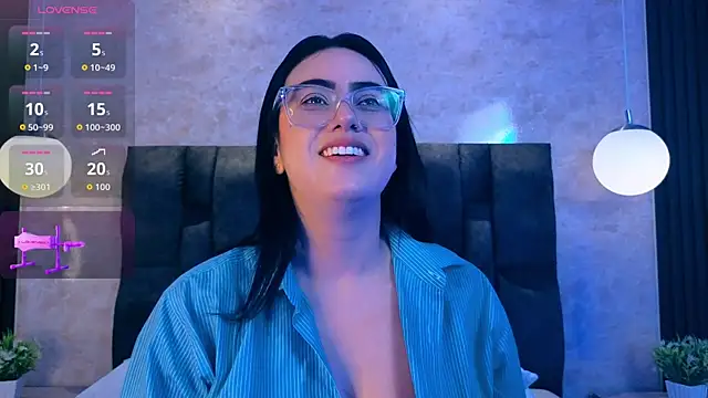 Snapshot of vicky_grey chatting on 04/01/26, 02:14 vicky grey online show from 04/01/26, 02:14