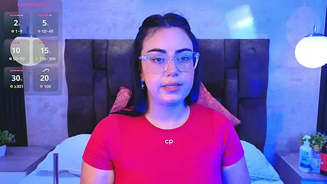 Snapshot of vicky_grey chatting on 04/25/26, 11:24 vicky grey online show from 04/25/26, 11:24