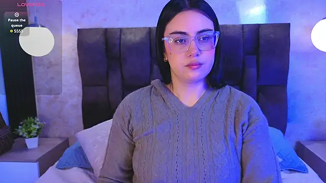 Snapshot of vicky_grey chatting on 06/02/26, 12:40 vicky grey online show from 06/02/26, 12:40
