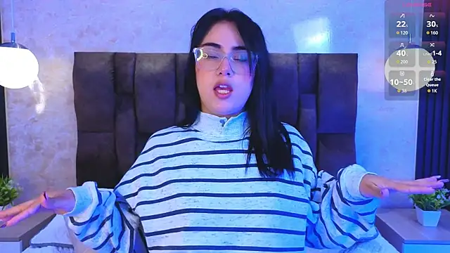 Snapshot of vicky_grey chatting on 06/11/26, 12:36 vicky grey online show from 06/11/26, 12:36
