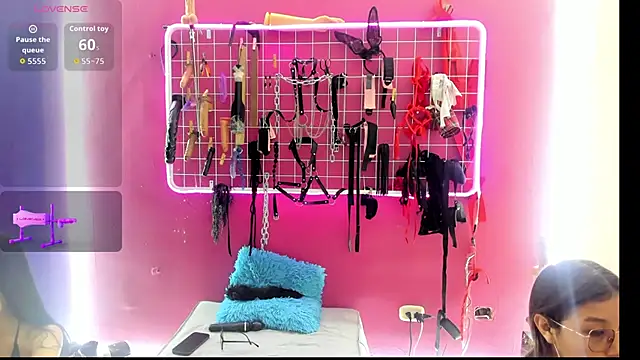 Snapshot of Slave_Melany_bdsm chatting on 03/12/26, 12:33 Slave Melany bdsm online show from 03/12/26, 12:33