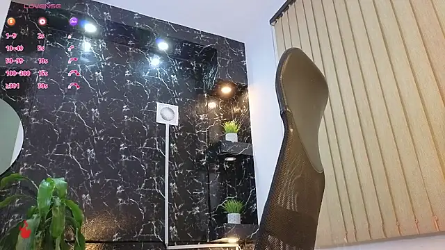 Snapshot of mister_eithan chatting on 04/18/26, 02:37 mister eithan online show from 04/18/26, 02:37