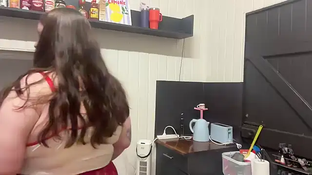 xopeachybaby online show from 06/09/26, 07:31
