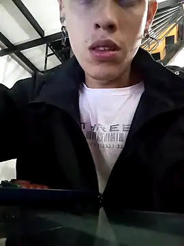 Snapshot of blackninja66 chatting on 03/31/26, 02:24 blackninja66 online show from 03/31/26, 02:24