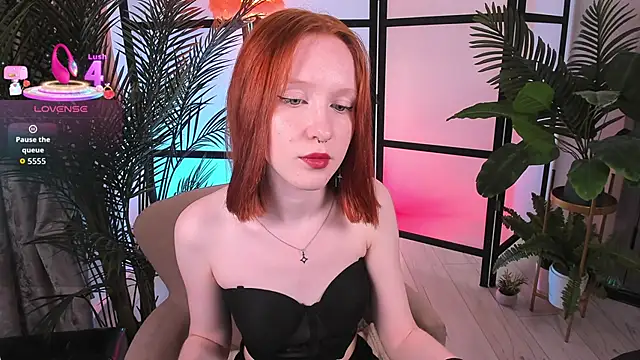Sia Hart online show from 06/21/26, 06:54