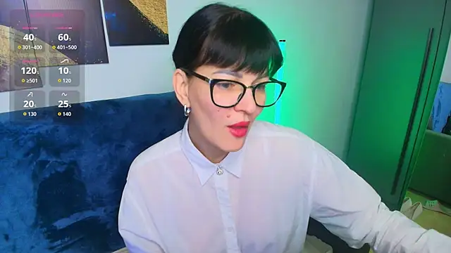 Snapshot of Agata__Moore chatting on 04/07/26, 01:17 Agata Moore online show from 04/07/26, 01:17
