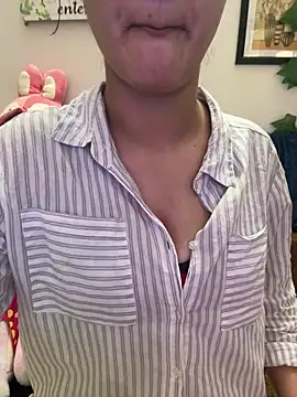 Maahhii online show from 05/03/26, 10:32
