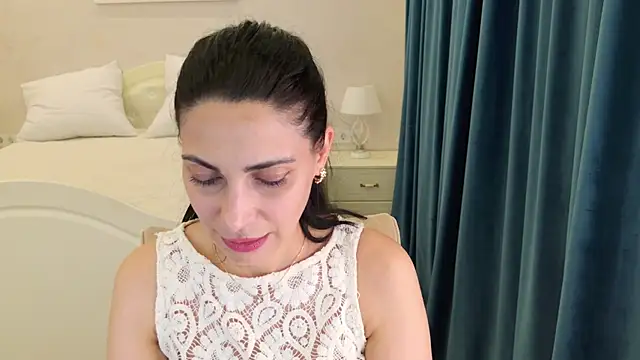 LovelyBeatrice online show from 06/20/26, 06:33