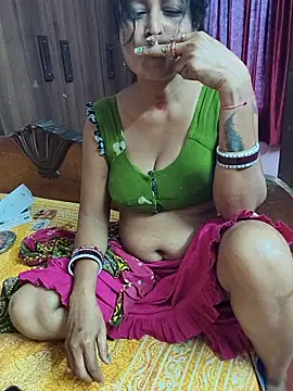 Little-Roshni online show from 06/27/26, 12:22