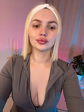 Snapshot of AmeliaWeells chatting on 02/28/26, 04:02 AmeliaWeells online show from 02/28/26, 04:02