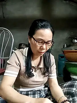 Snapshot of Nuna_689 chatting on 02/20/26, 02:30 Nuna 689 online show from 02/20/26, 02:30