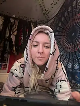 Snapshot of bambibabyy chatting on 01/19/26, 12:31 bambibabyy online show from 01/19/26, 12:31