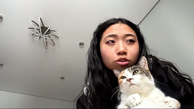 SweetMiaXO online show from 02/26/26, 04:00