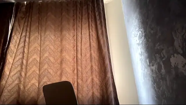 SweetMiaXO online show from 04/30/26, 01:45