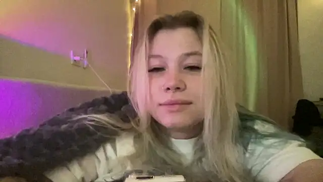 Snapshot of Lulu_Di chatting on 03/20/26, 09:41 Lulu Di online show from 03/20/26, 09:41