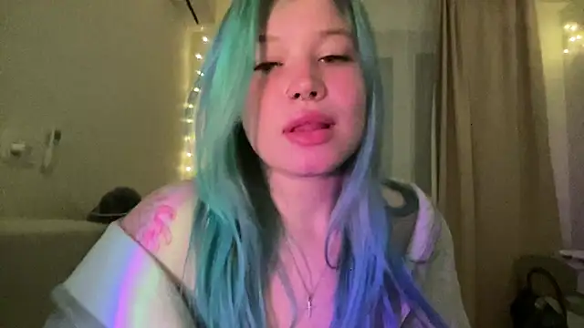 Snapshot of Lulu_Di chatting on 04/18/26, 07:58 Lulu Di online show from 04/18/26, 07:58