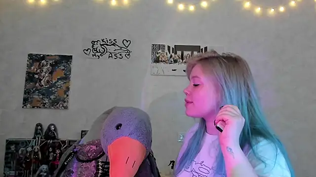 Snapshot of Lulu_Di chatting on 06/10/26, 08:52 Lulu Di online show from 06/10/26, 08:52