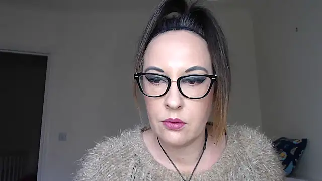 Snapshot of PsychicDominatrix chatting on 02/11/26, 10:53 PsychicDominatrix online show from 02/11/26, 10:53