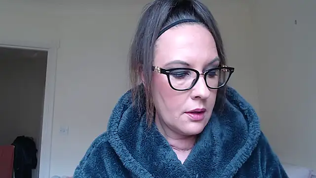 Snapshot of PsychicDominatrix chatting on 06/11/26, 10:02 PsychicDominatrix online show from 06/11/26, 10:02