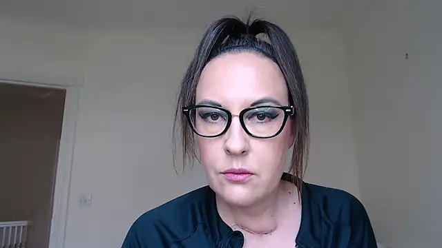 Snapshot of PsychicDominatrix chatting on 06/12/26, 07:29 PsychicDominatrix online show from 06/12/26, 07:29