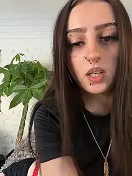 bellaxlauren online show from 06/19/26, 05:39