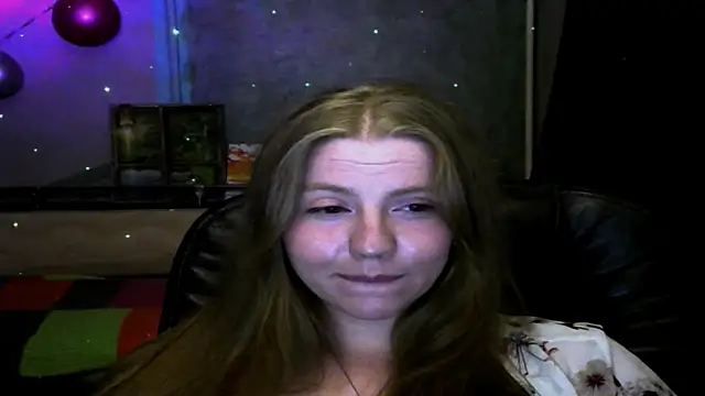 Snapshot of Space_Girls_699 chatting on 06/16/26, 08:44 Space Girls 699 online show from 06/16/26, 08:44